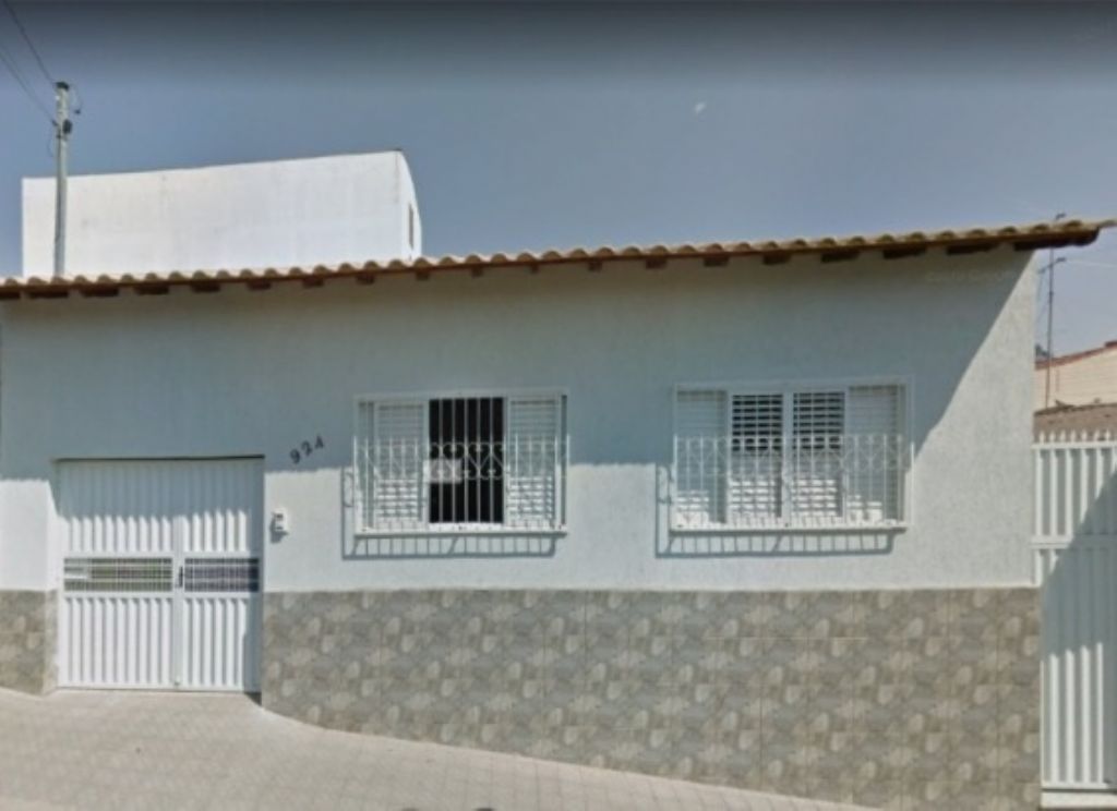 Imobiliária Freitas Neto em Alfenas - casapio6.jpg