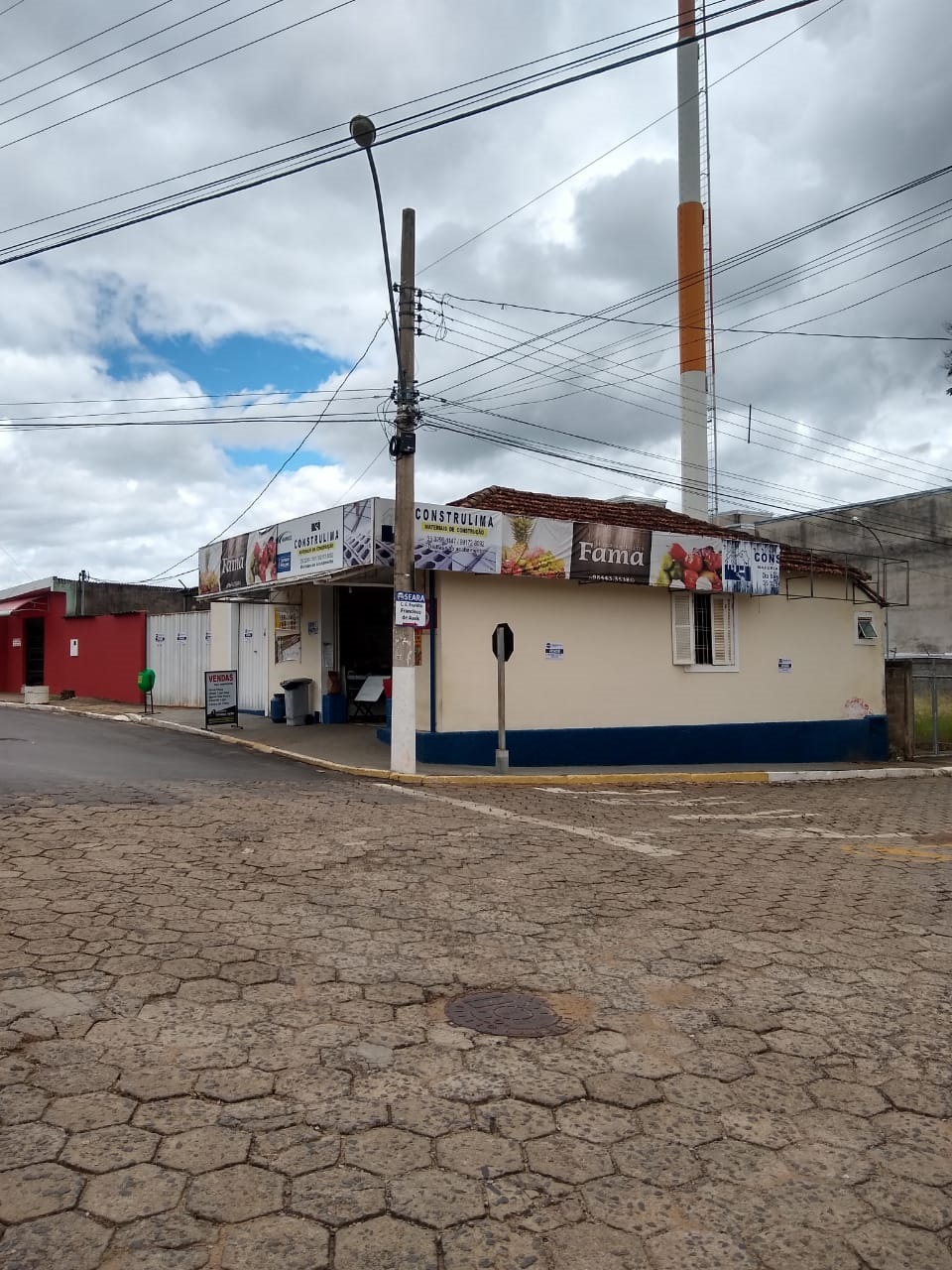 Imobiliária Freitas Neto em Alfenas - AV: PEDRO PINTO FILHO, 06 - CENTRO