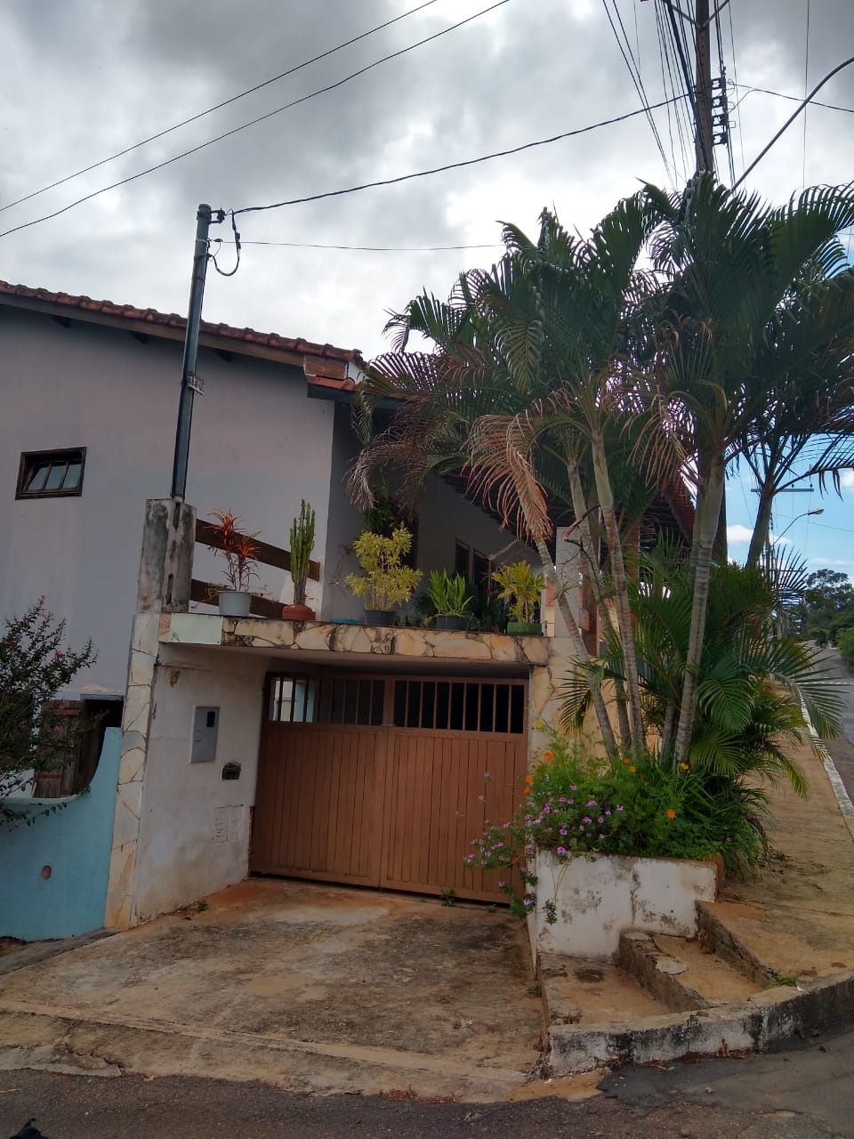 Imobiliária Freitas Neto em Alfenas - ELZIO_FAMA_2.jpg