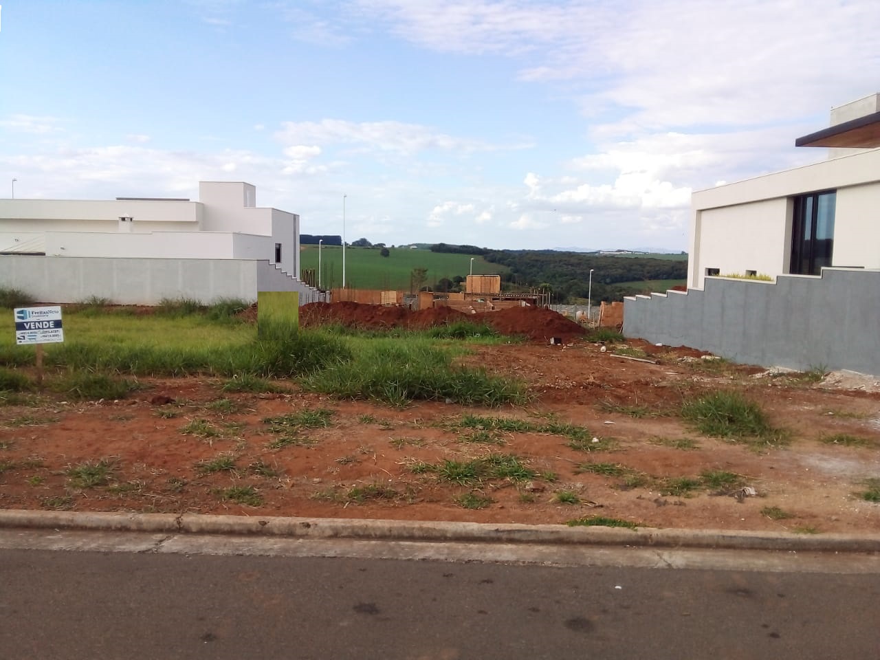 Imobiliária Freitas Neto em Alfenas - Rua Pedra de São Pedro, P2 - RESIDENCIAL MONT BLANC